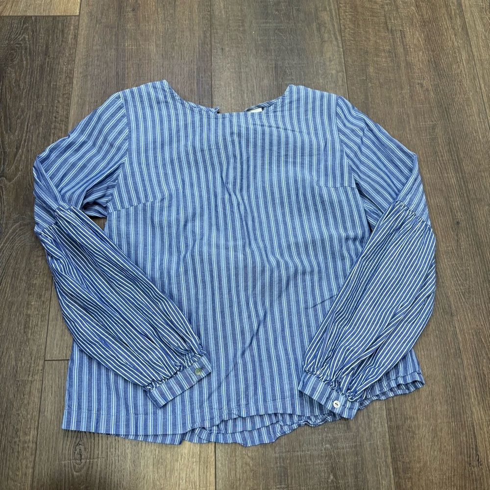 Chambray blouse with stripes and corset tie in back